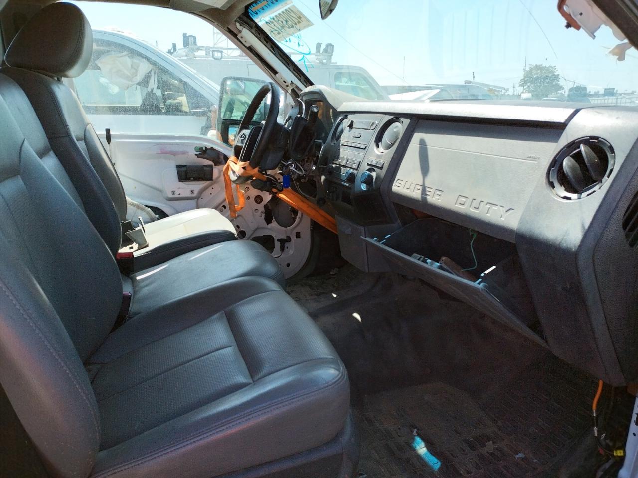 Photo 5 from auction – 2012 FORD F250 SUPER with VIN 1FT7W2A60CEC98343
