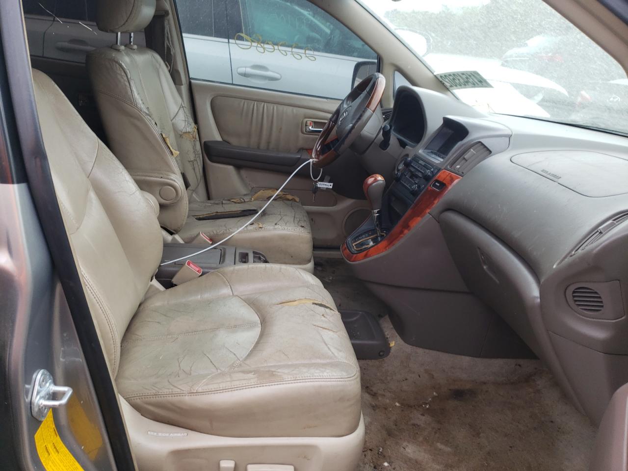 Photo 5 from auction – 2003 LEXUS RX 300 with VIN JTJGF10U530155537