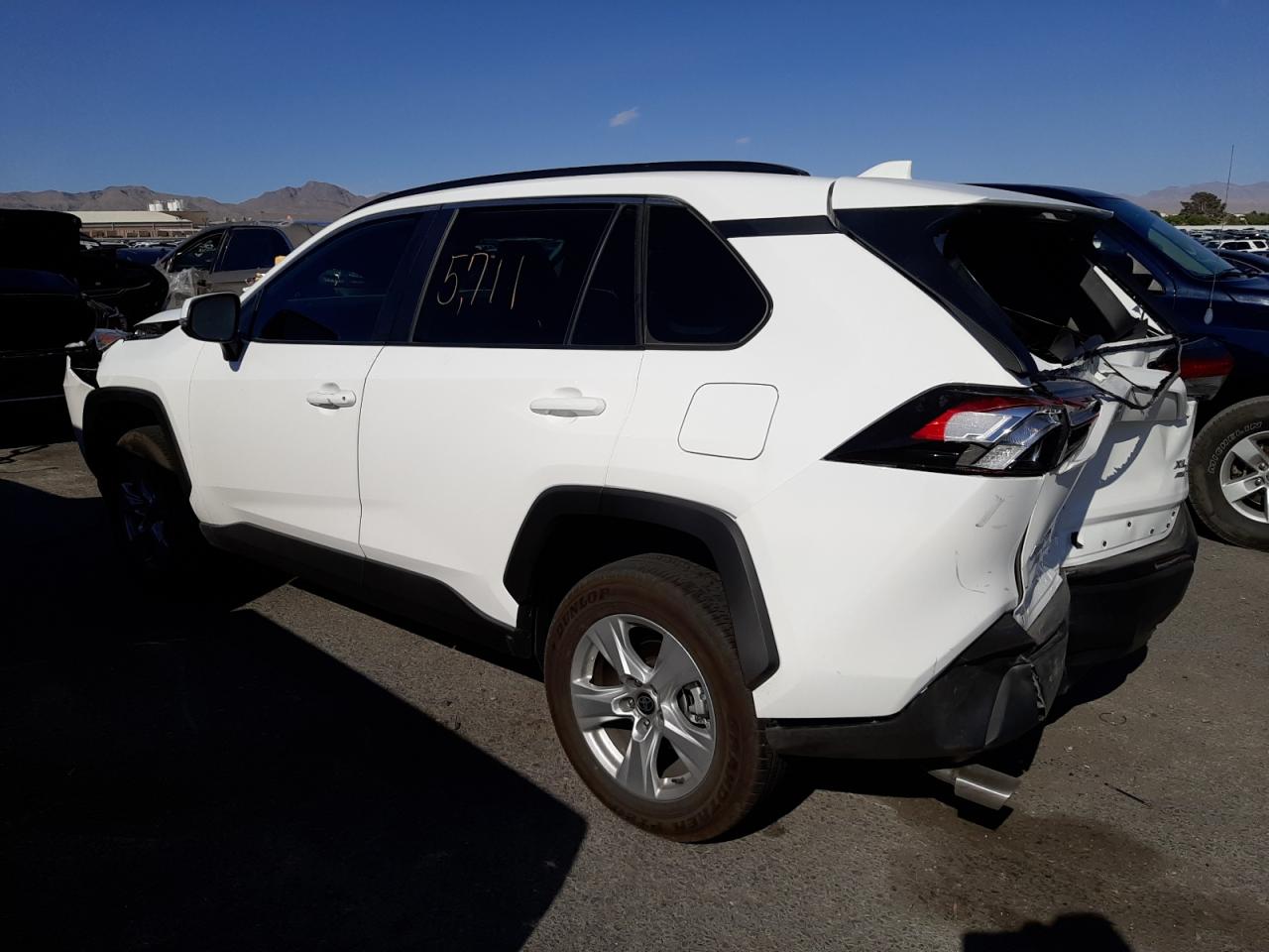 Photo 3 from auction – 2021 TOYOTA RAV4 XLE with VIN 2T3P1RFV9MC229296