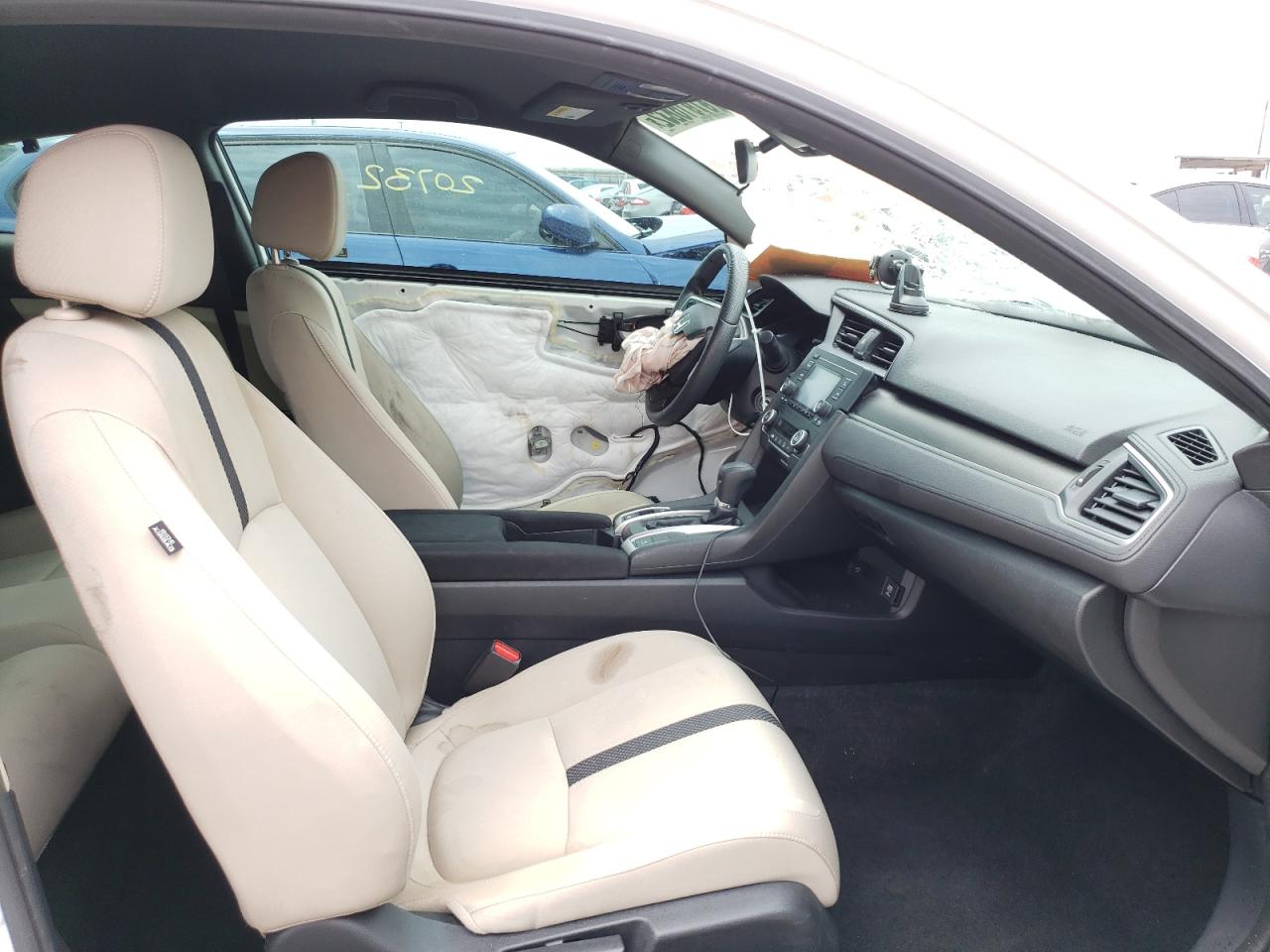 Photo 5 from auction – 2019 HONDA CIVIC LX with VIN 2HGFC4B69KH307418