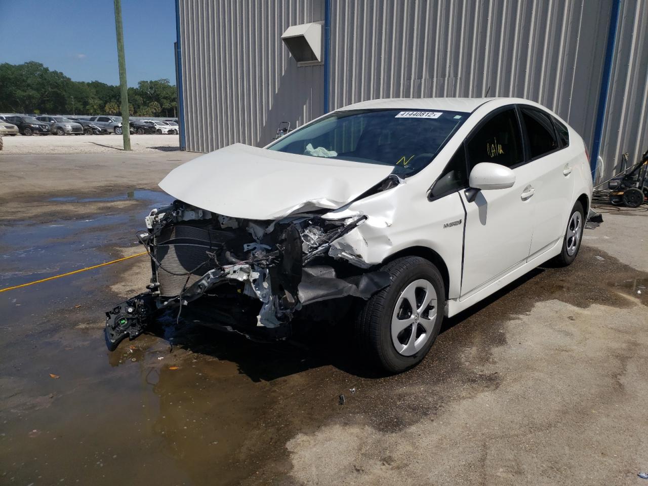 Photo 2 from auction – 2015 TOYOTA PRIUS with VIN JTDKN3DUXF1915420
