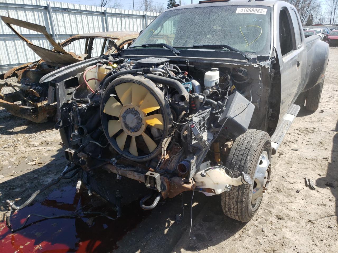 Photo 9 from auction – 2011 GMC SIERRA K35 with VIN 1GT523C86BZ310879