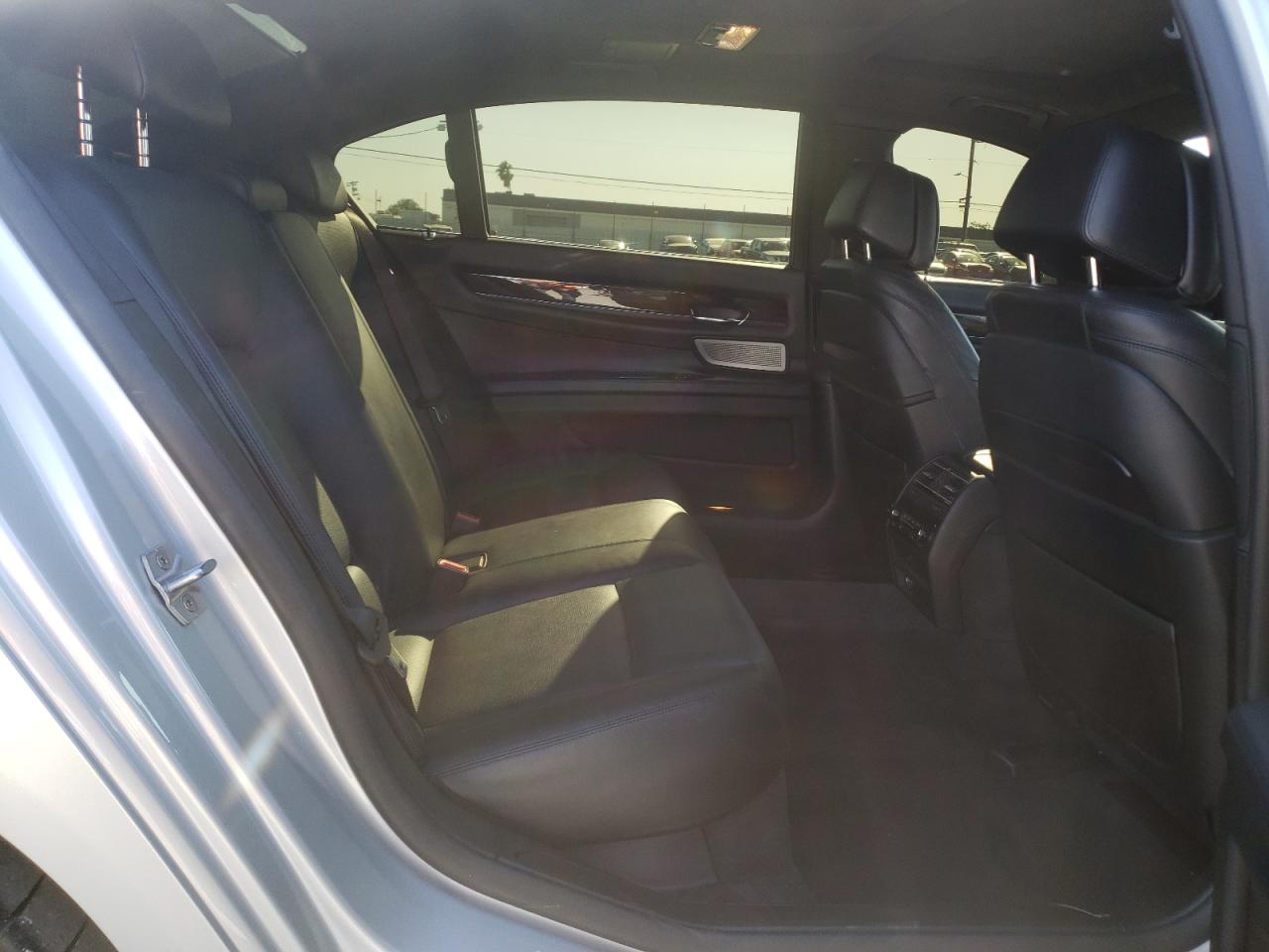 Photo 6 from auction – 2013 BMW 750 LI with VIN WBAYE8C59DDS15978