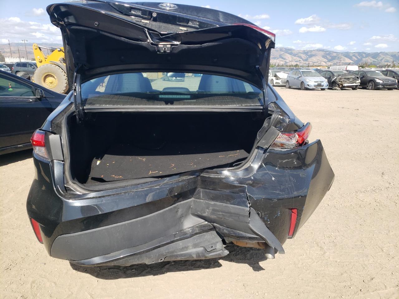 Photo 9 from auction – 2021 TOYOTA COROLLA LE with VIN 5YFEPMAE7MP242461