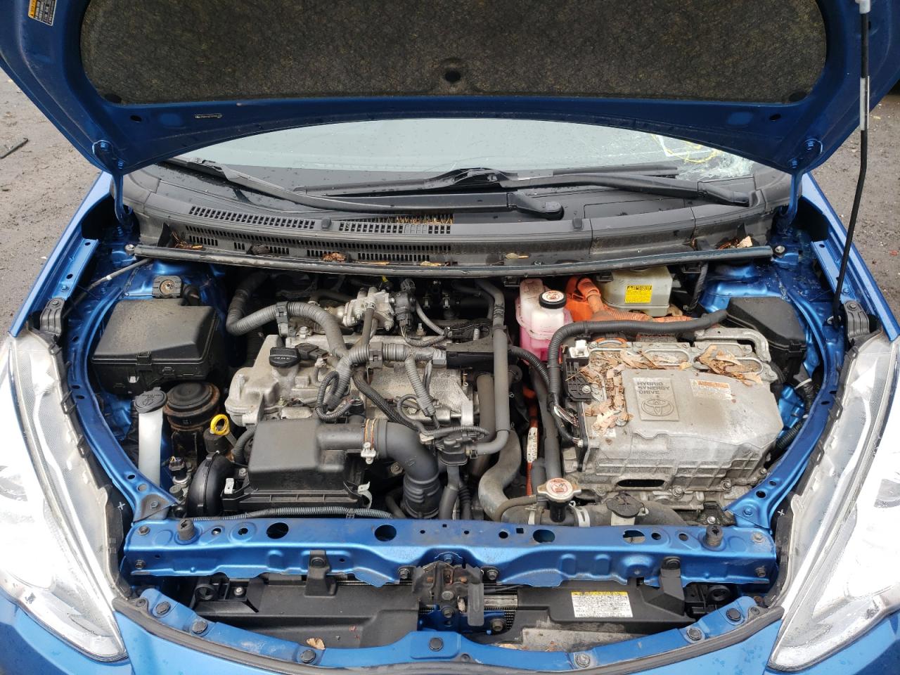 Photo 7 from auction – 2017 TOYOTA PRIUS C with VIN JTDKDTB37H1595103