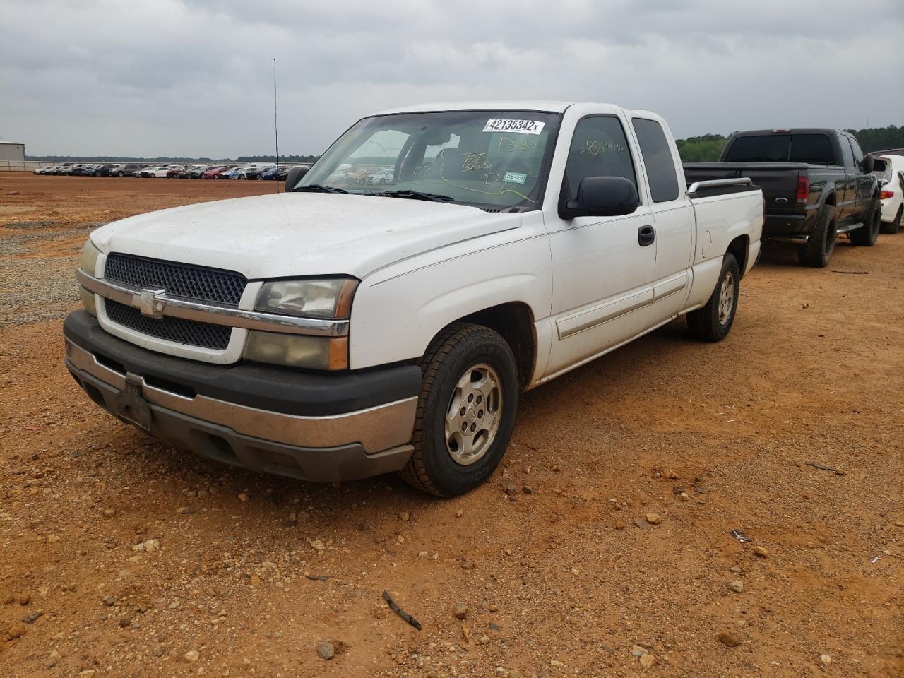 Photo 2 from auction – 2003 CHEVROLET SILVERADO with VIN 2GCEC19V231111336