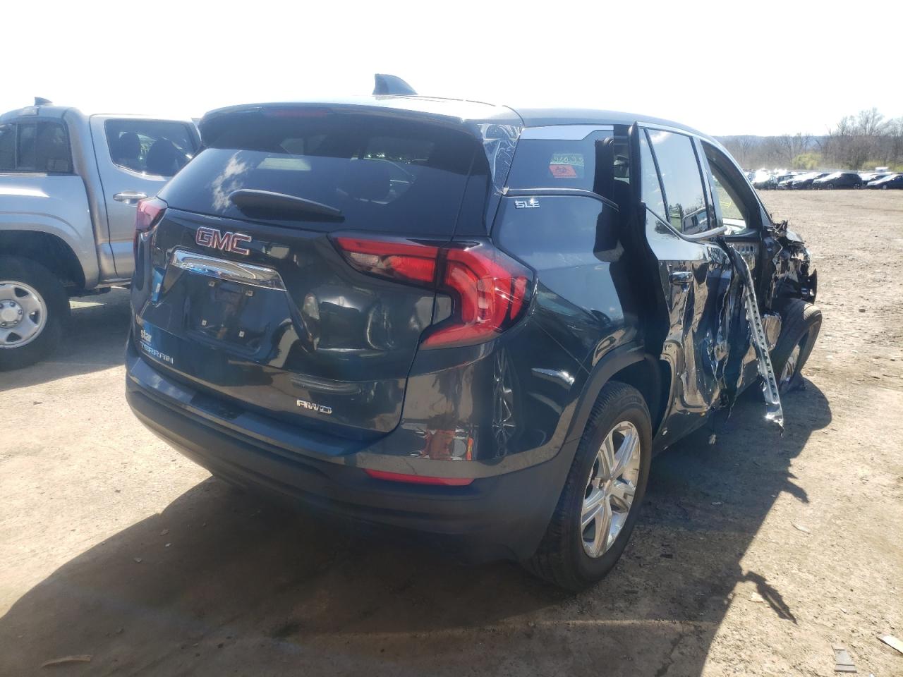 Photo 4 from auction – 2020 GMC TERRAIN SL with VIN 3GKALTEV8LL195262