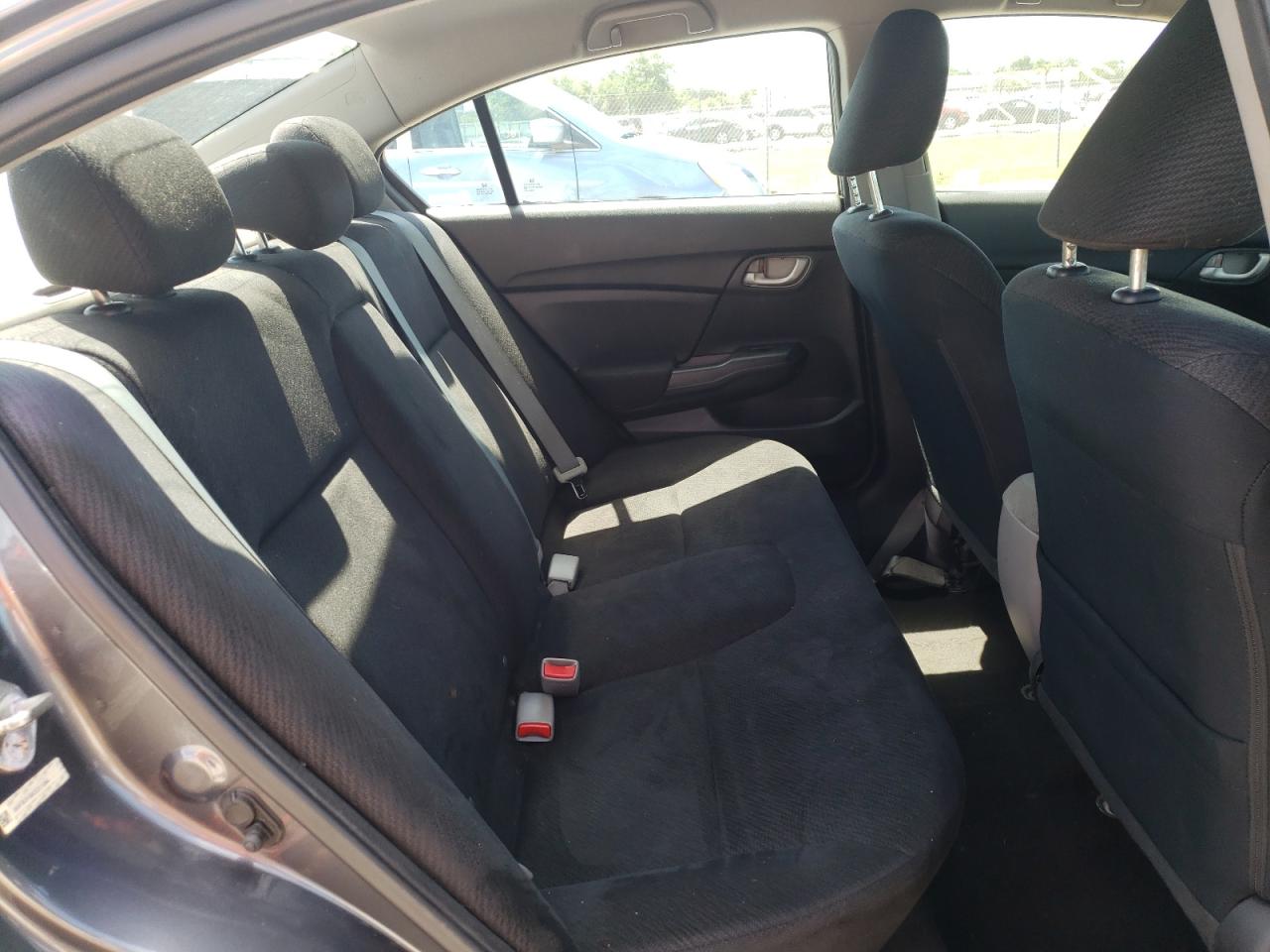 Photo 6 from auction – 2012 HONDA CIVIC LX with VIN 19XFB2F50CE311264