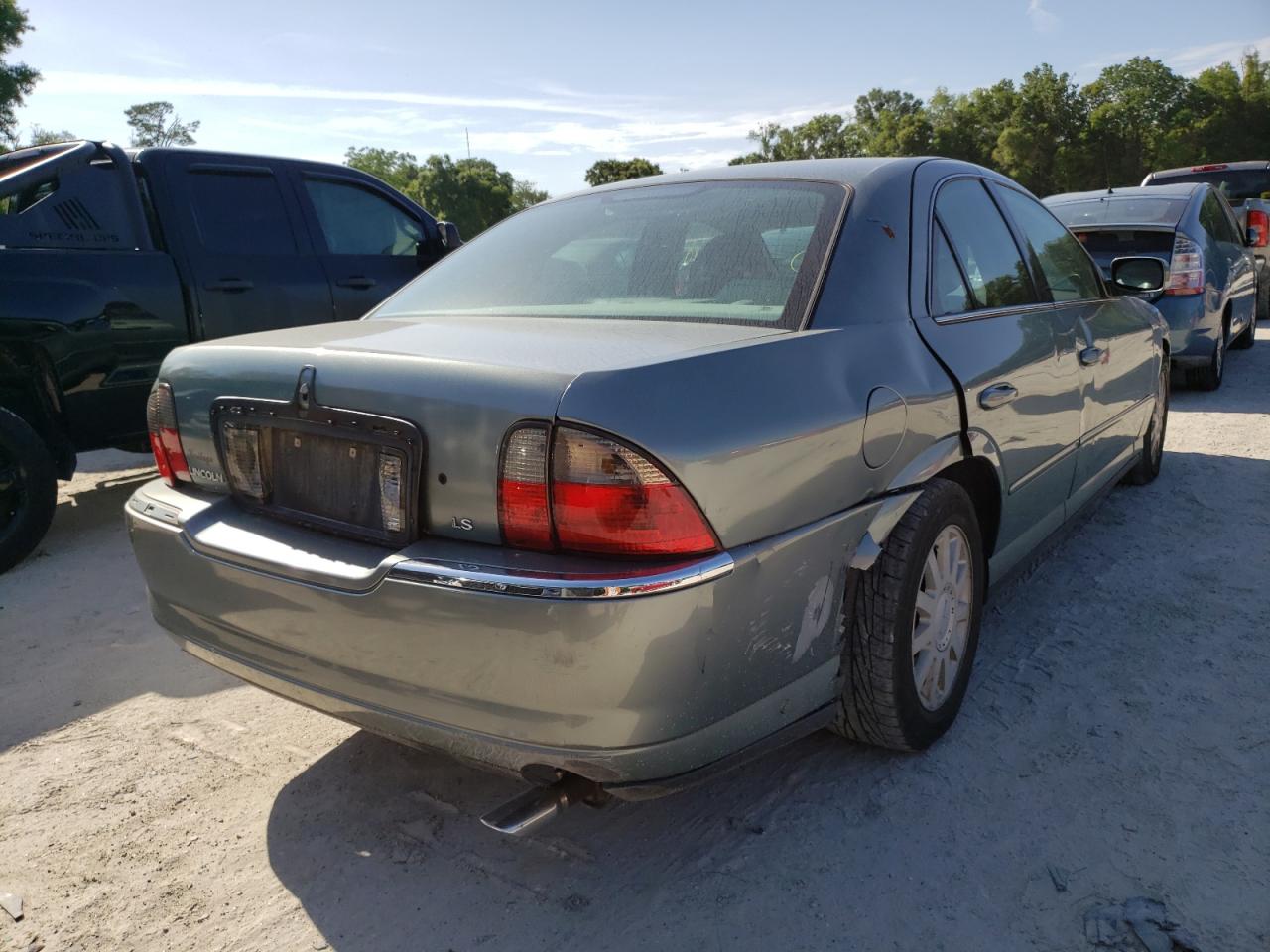 Photo 4 from auction – 2003 LINCOLN LS with VIN 1LNHM86S53Y657618