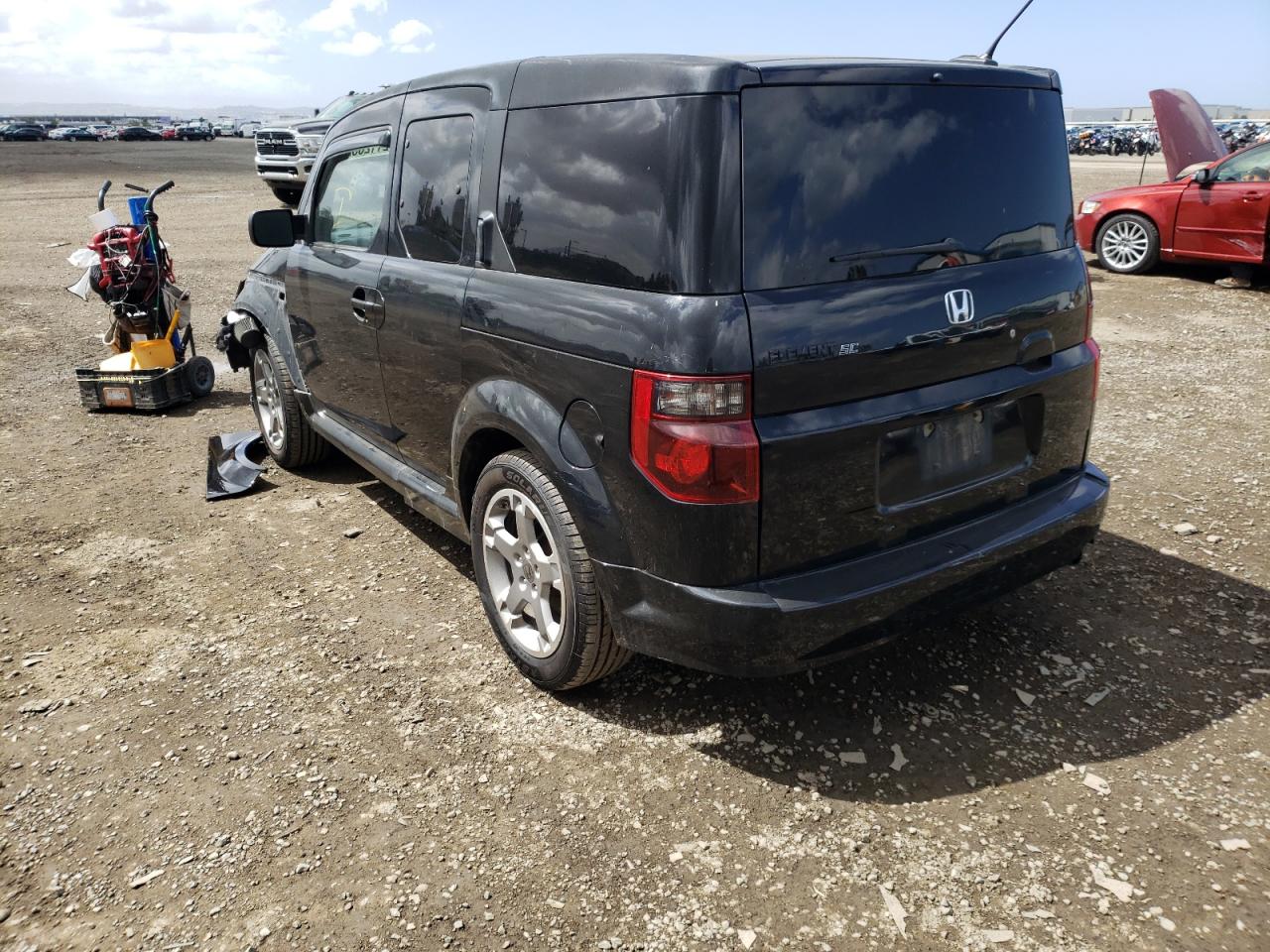 Photo 3 from auction – 2007 HONDA ELEMENT SC with VIN 5J6YH18987L003901