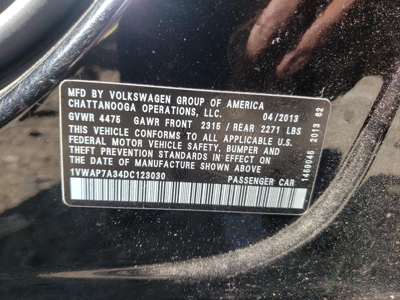 Photo 10 from auction – 2013 VOLKSWAGEN PASSAT with VIN 1VWAP7A34DC123030