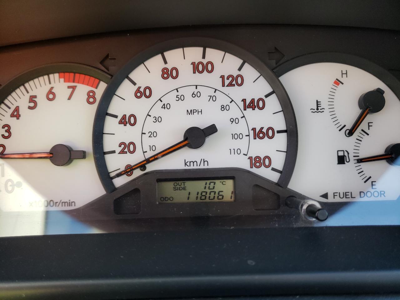 Photo 8 from auction – 2003 TOYOTA COROLLA CE with VIN 2T1BR32E13C737615