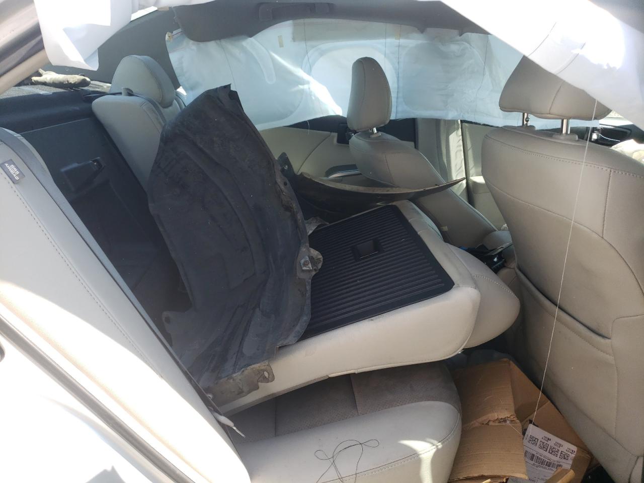 Photo 6 from auction – 2012 TOYOTA CAMRY HYBR with VIN 4T1BD1FK6CU037235