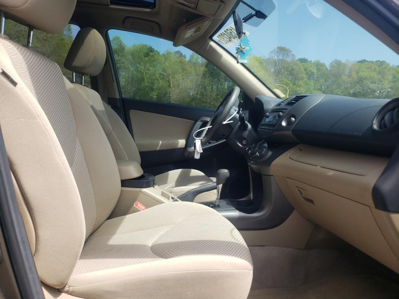 Photo 5 from auction – 2012 TOYOTA RAV4 with VIN 2T3ZF4DV0CW140312
