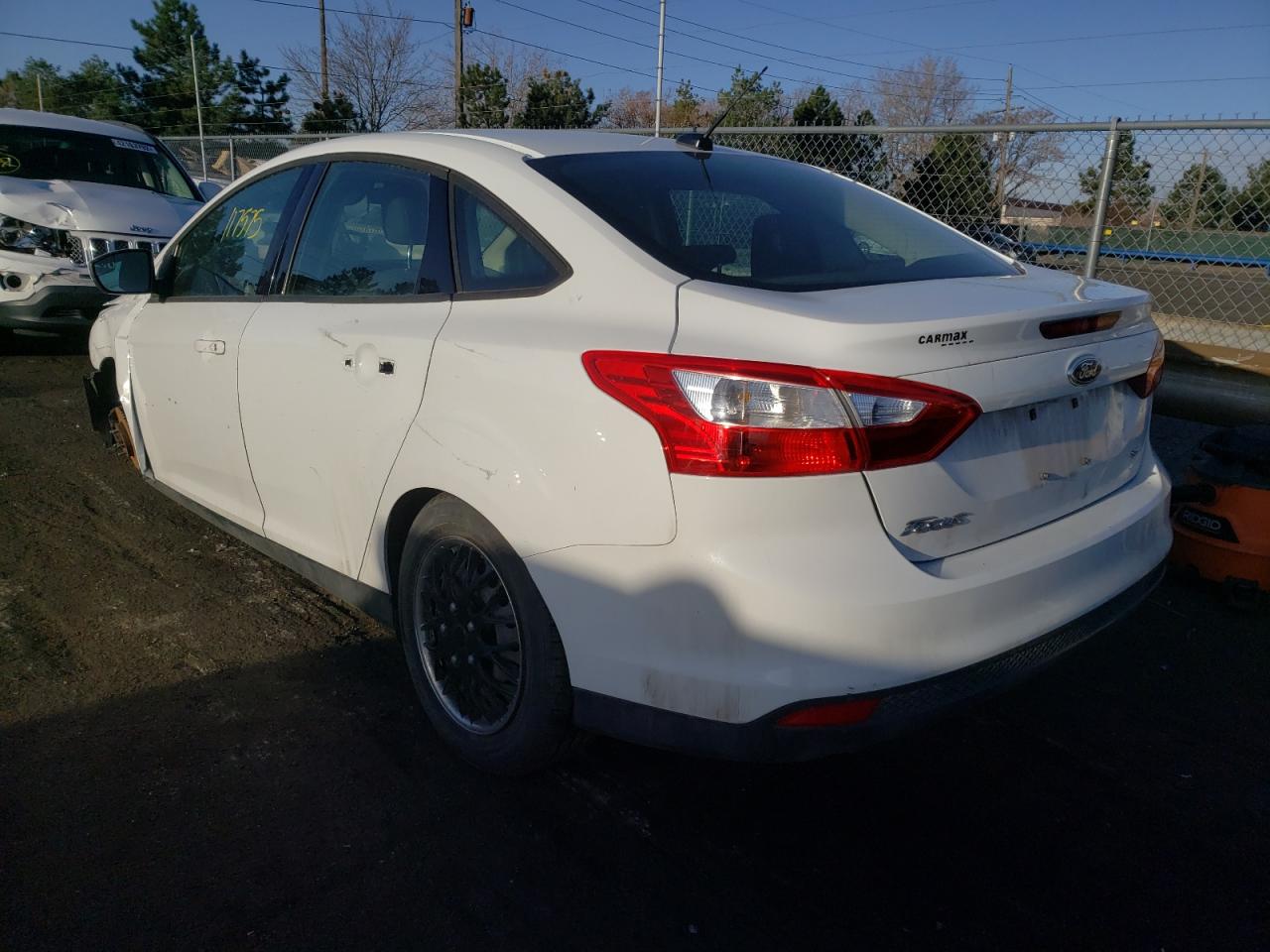 Photo 3 from auction – 2012 FORD FOCUS SE with VIN 1FAHP3F29CL108781