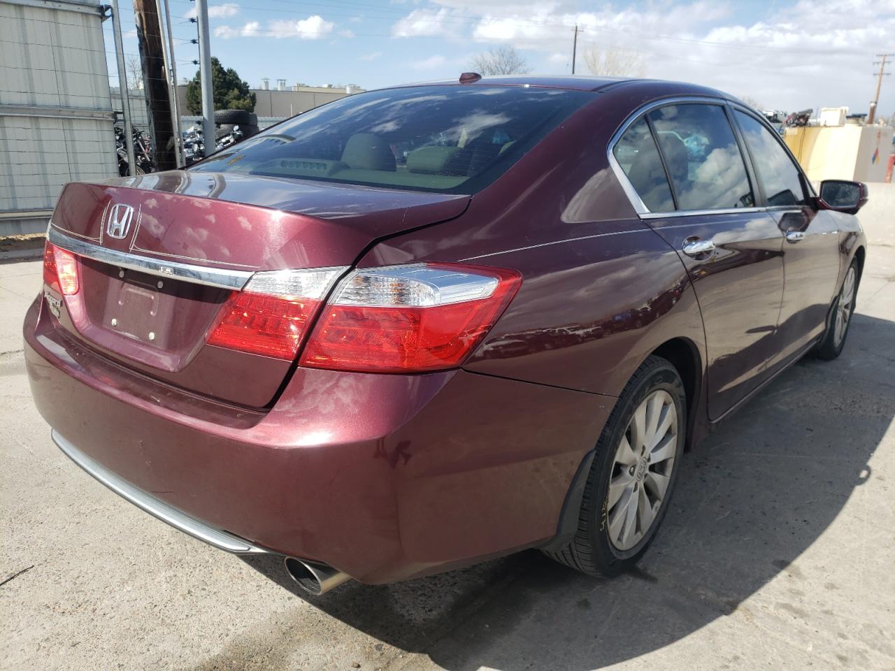 Photo 4 from auction – 2014 HONDA ACCORD EXL with VIN 1HGCR2F81EA082674