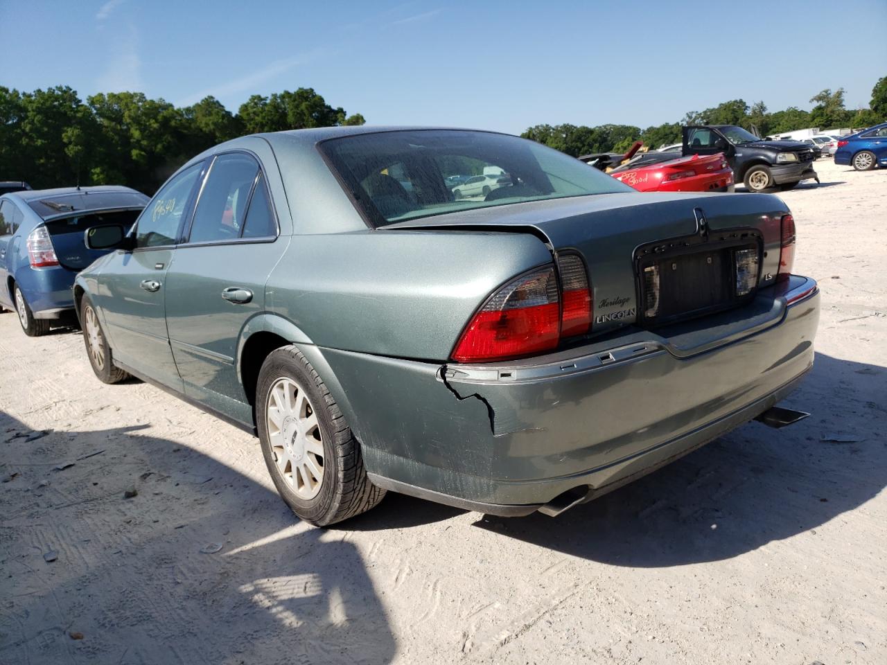 Photo 3 from auction – 2003 LINCOLN LS with VIN 1LNHM86S53Y657618