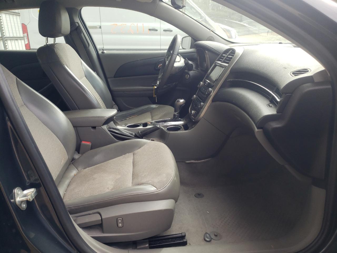 Photo 5 from auction – 2014 CHEVROLET MALIBU 1LT with VIN 1G11C5SL4EF200361