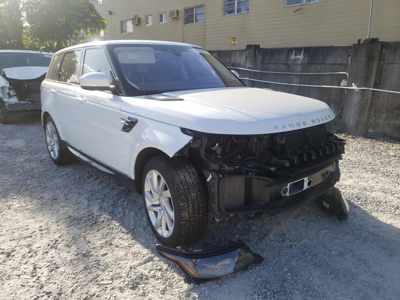 LAND ROVER RANGE ROVE 2019 with VIN SALWR2RU0KA864666 - Photo from auction