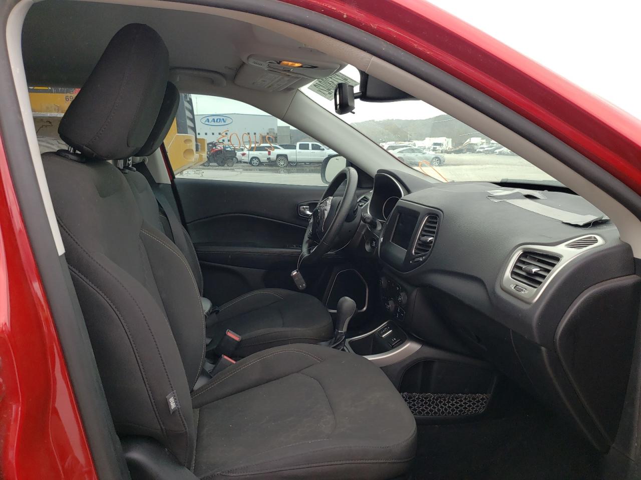 Photo 5 from auction – 2019 JEEP COMPASS SP with VIN 3C4NJCAB6KT613153