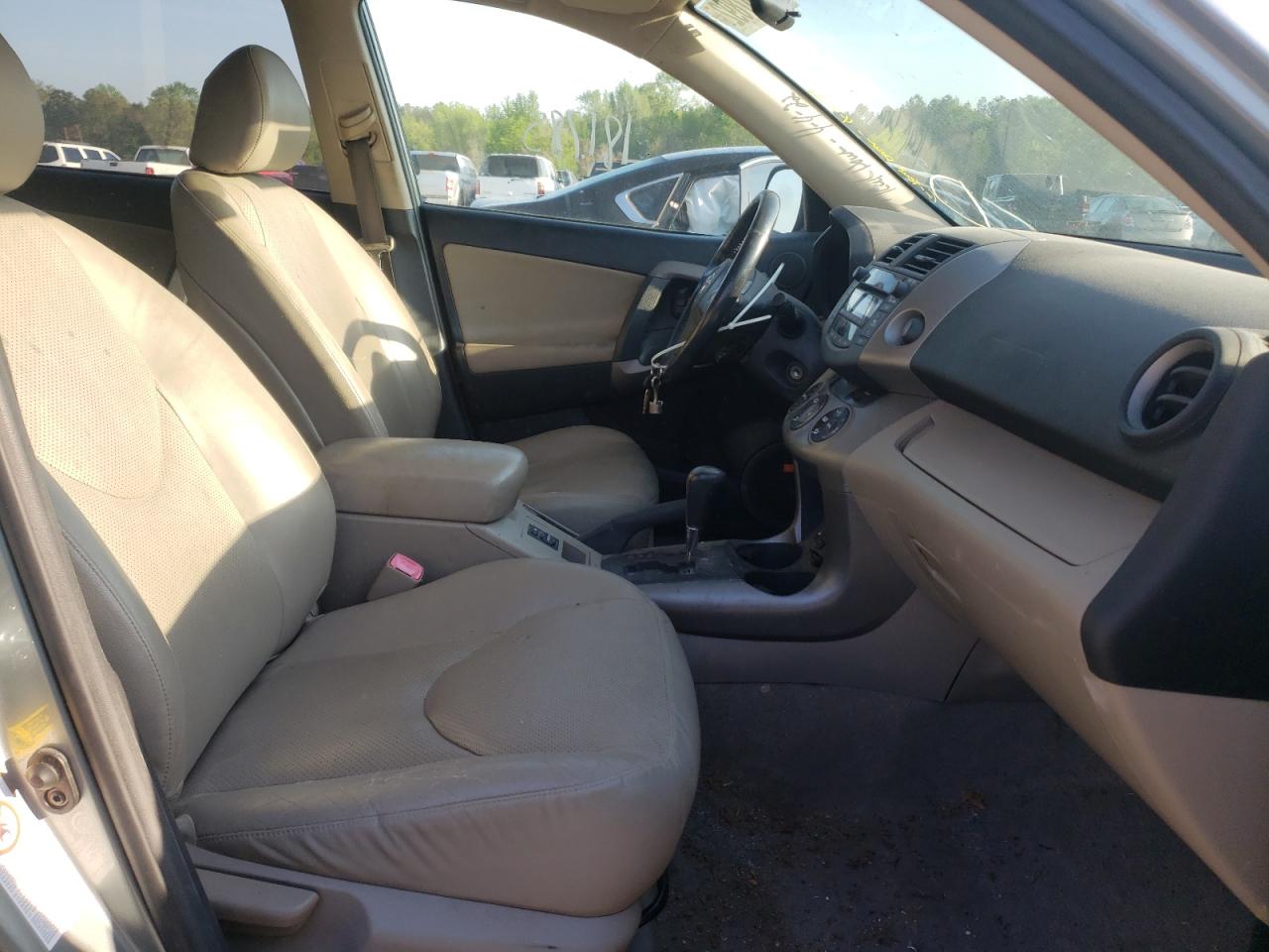 Photo 5 from auction – 2008 TOYOTA RAV4 LIMIT with VIN JTMZK31V585019882