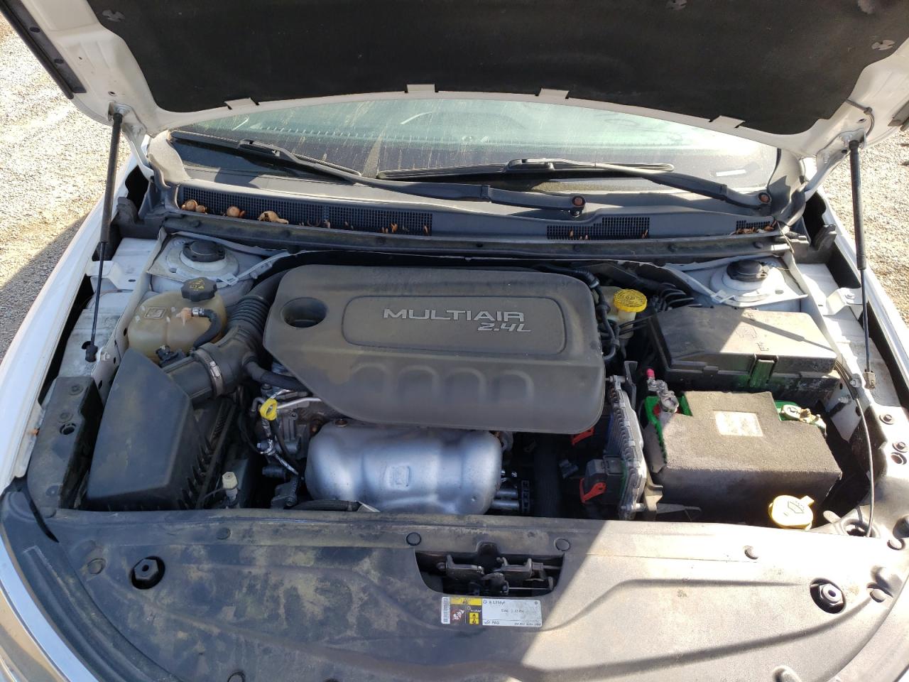 Photo 7 from auction – 2015 CHRYSLER 200 LIMITE with VIN 1C3CCCAB8FN632475