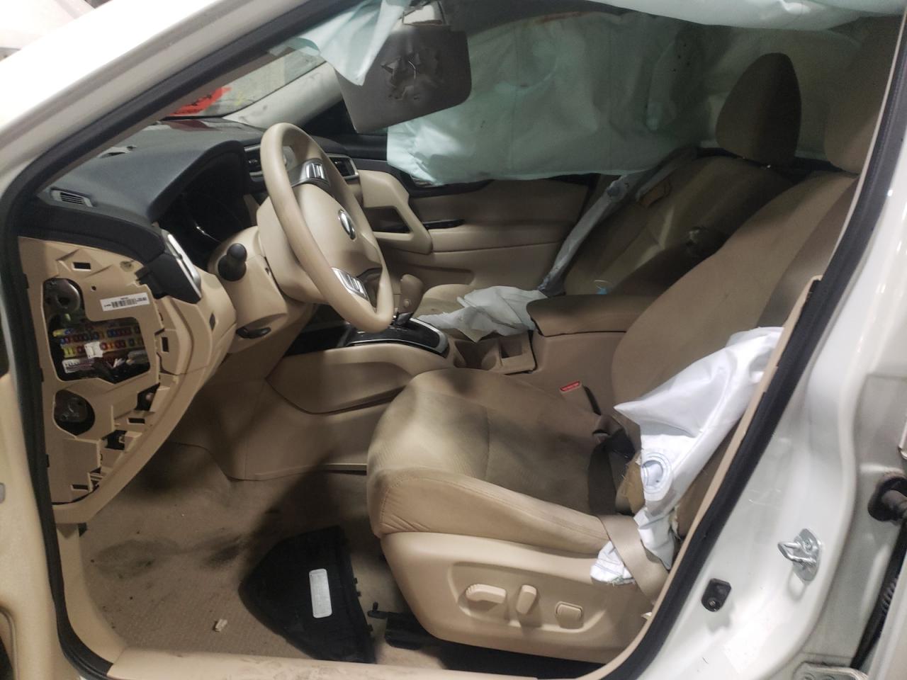 Photo 5 from auction – 2014 NISSAN ROGUE S with VIN 5N1AT2MT3EC761120