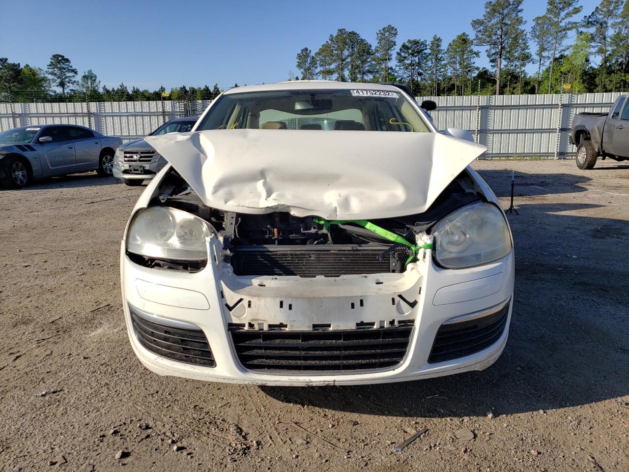 Photo 9 from auction – 2007 VOLKSWAGEN JETTA WOLF with VIN 3VWEF71K67M128308