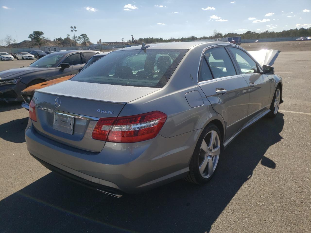 Photo 4 from auction – 2012 MERCEDES-BENZ E 350 4MAT with VIN WDDHF8JB9CA572205