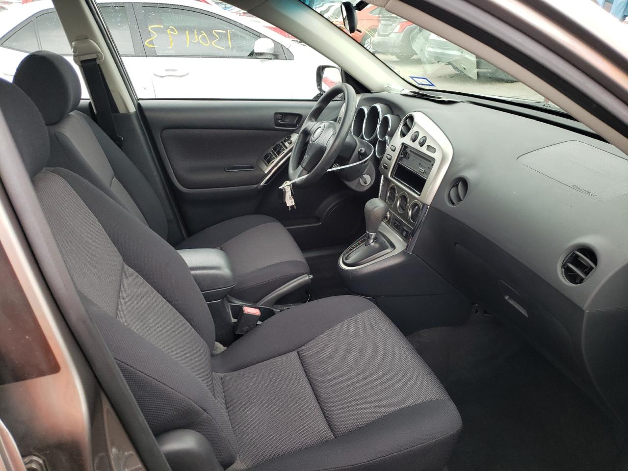 Photo 5 from auction – 2003 PONTIAC VIBE with VIN 5Y2SL628X3Z469831