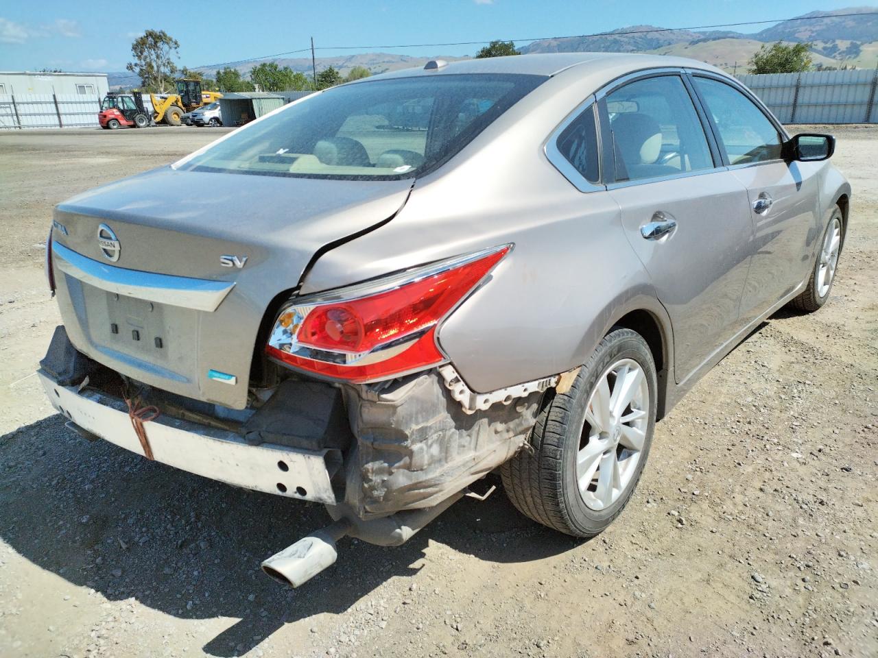 Photo 4 from auction – 2013 NISSAN ALTIMA 2.5 with VIN 1N4AL3AP5DN569269