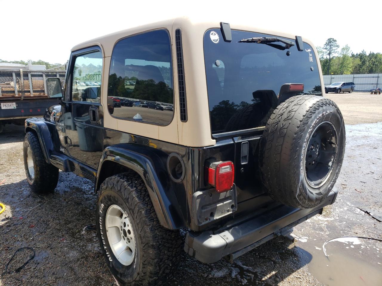 Photo 9 from auction – 2000 JEEP WRANGLER / with VIN 1J4FA59S0YP701742