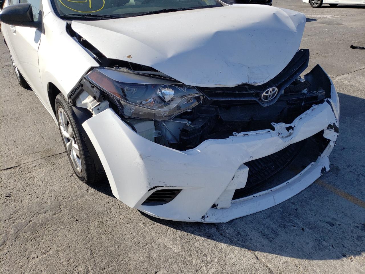 Photo 9 from auction – 2015 TOYOTA COROLLA L with VIN 5YFBURHE2FP359057