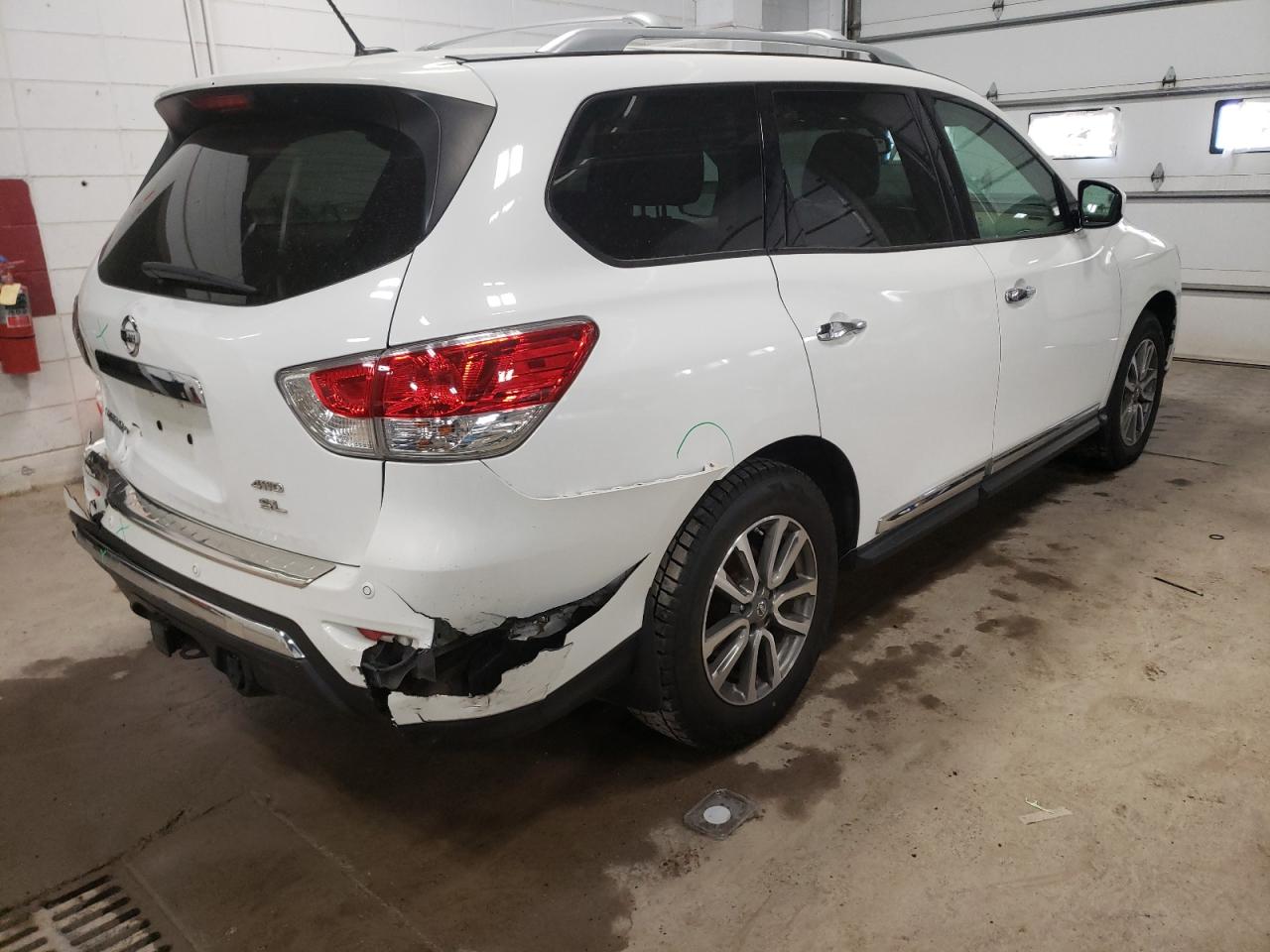 Photo 4 from auction – 2013 NISSAN PATHFINDER with VIN 5N1AR2MM5DC674373