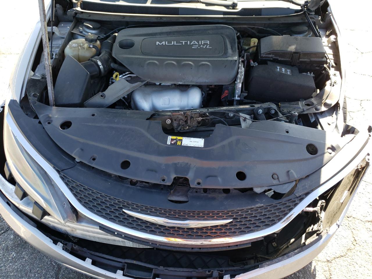 Photo 7 from auction – 2015 CHRYSLER 200 LIMITE with VIN 1C3CCCAB5FN725874