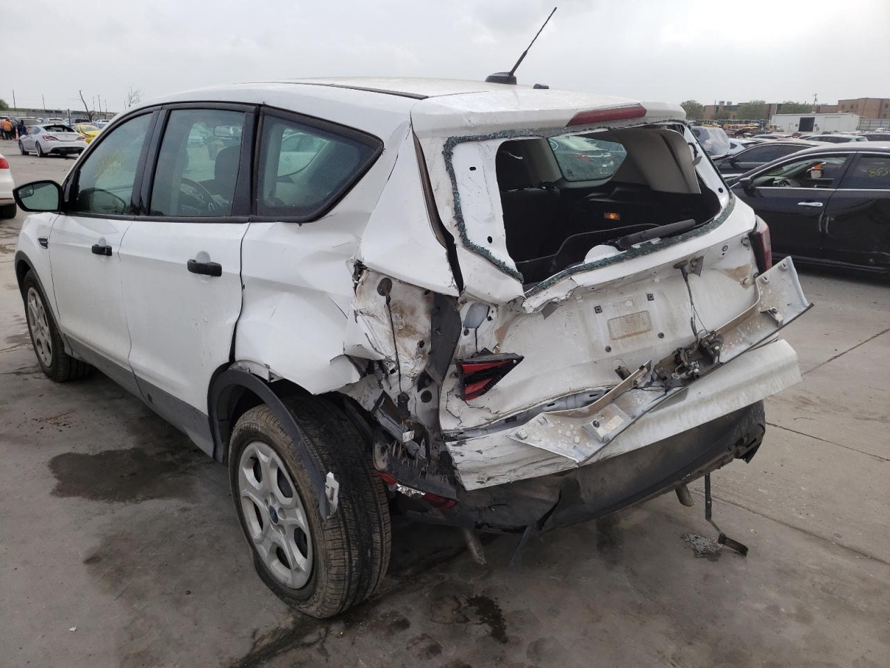 Photo 3 from auction – 2019 FORD ESCAPE S with VIN 1FMCU0F78KUC27966