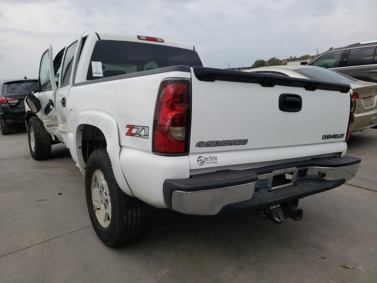 Photo 3 from auction – 2005 CHEVROLET SILVERADO with VIN 2GCEK13T351101508