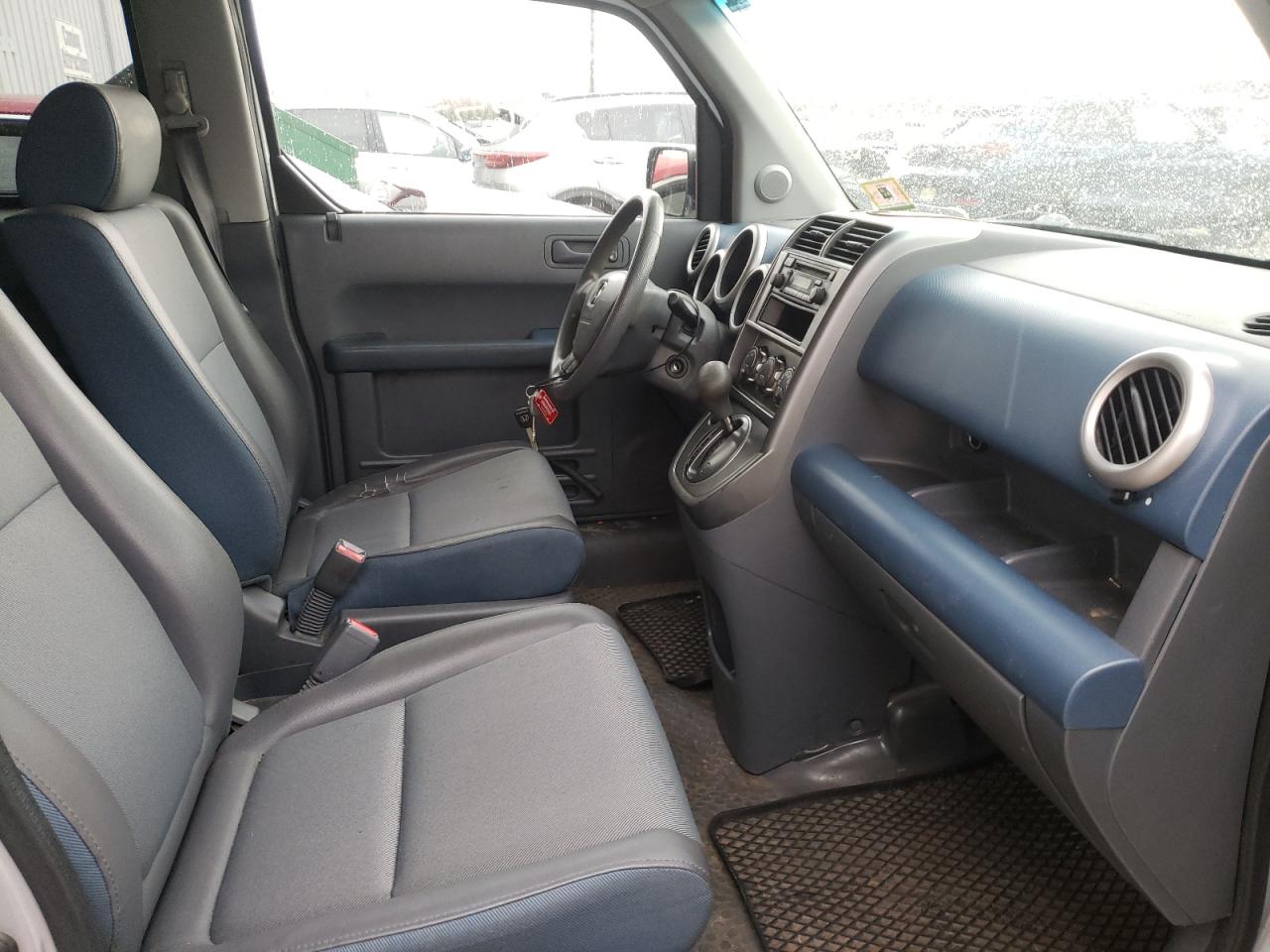 Photo 5 from auction – 2004 HONDA ELEMENT LX with VIN 5J6YH28394L018064