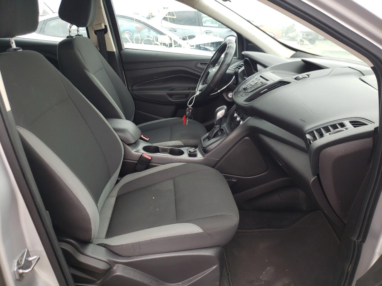Photo 5 from auction – 2016 FORD ESCAPE S with VIN 1FMCU0F79GUC19950