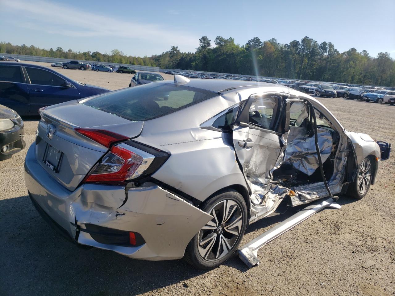 Photo 4 from auction – 2017 HONDA CIVIC EX with VIN 19XFC1F36HE031541