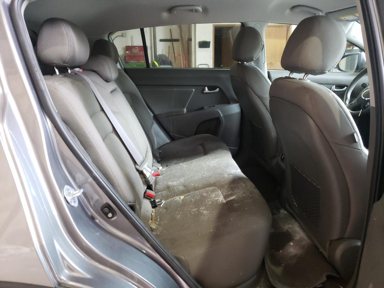 Photo 6 from auction – 2016 KIA SPORTAGE L with VIN KNDPBCAC6G7878486