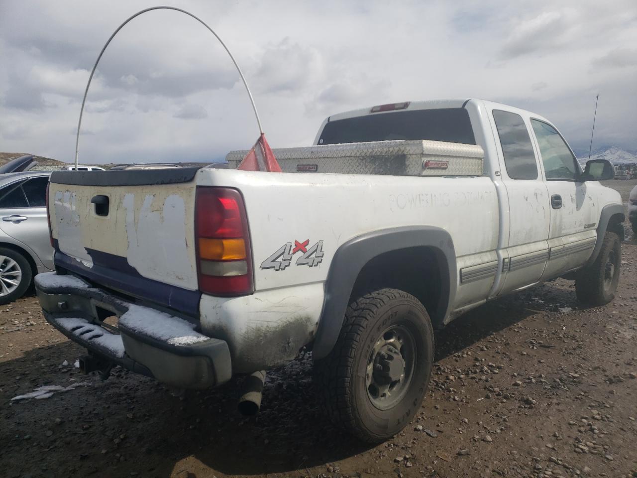 Photo 4 from auction – 2002 CHEVROLET SILVERADO with VIN 1GCHK29UX2E120151