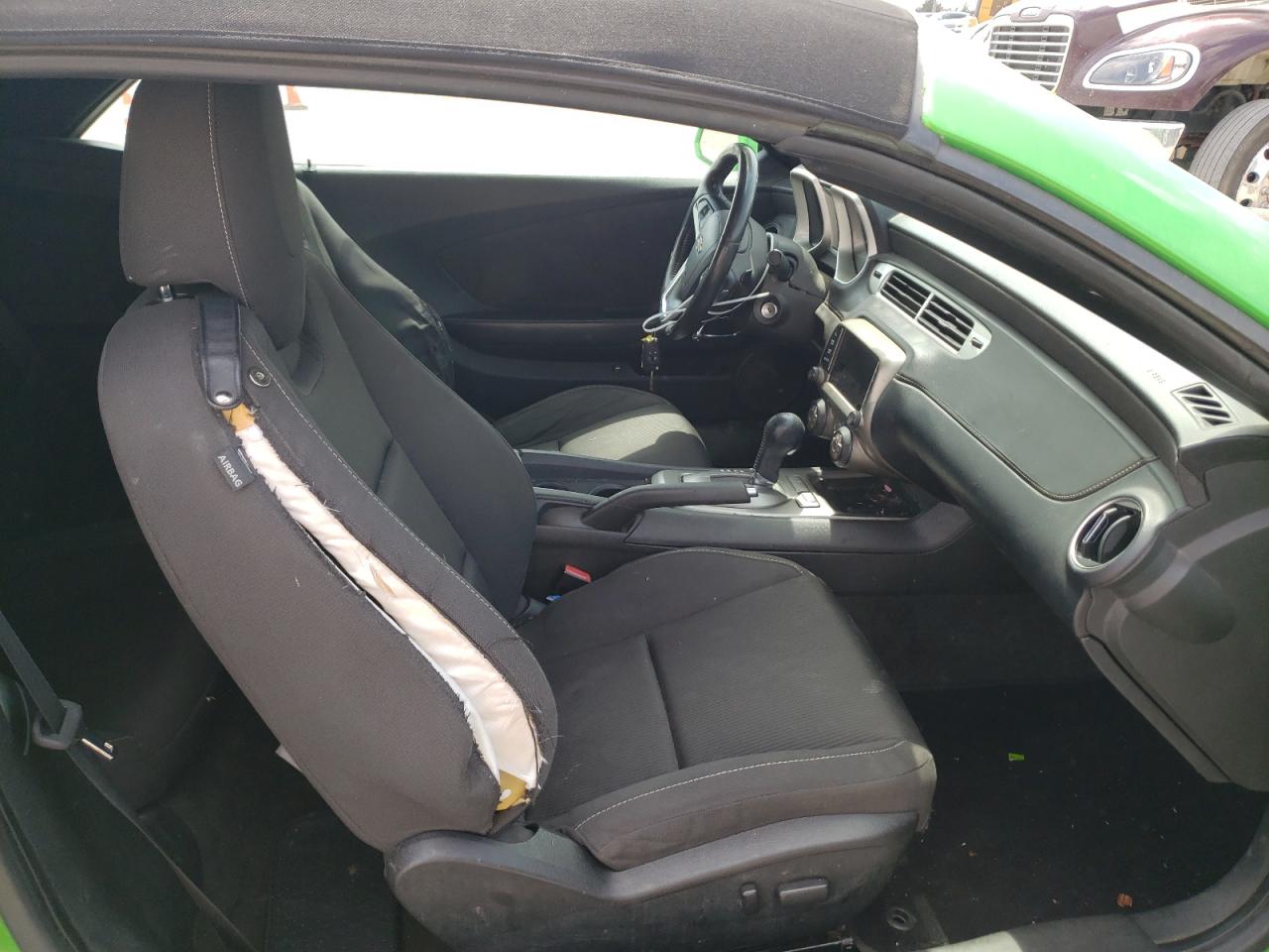 Photo 5 from auction – 2014 CHEVROLET CAMARO LT with VIN 2G1FB3D37E9136576