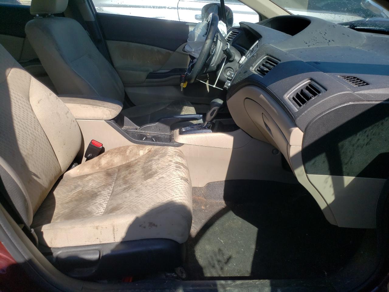 Photo 5 from auction – 2015 HONDA CIVIC LX with VIN 19XFB2F51FE061845