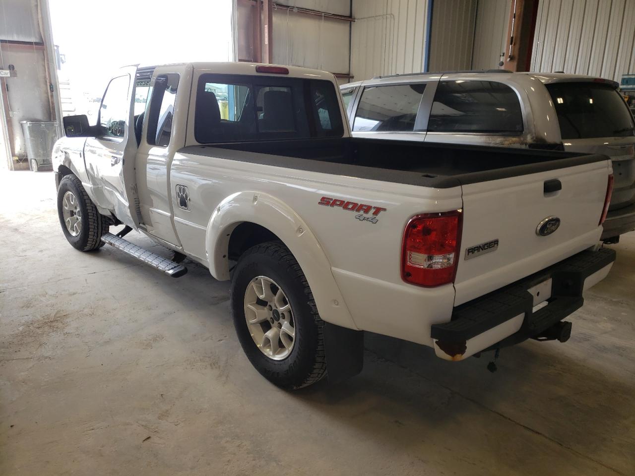 Photo 3 from auction – 2011 FORD RANGER SUP with VIN 1FTLR4FE3BPB19524