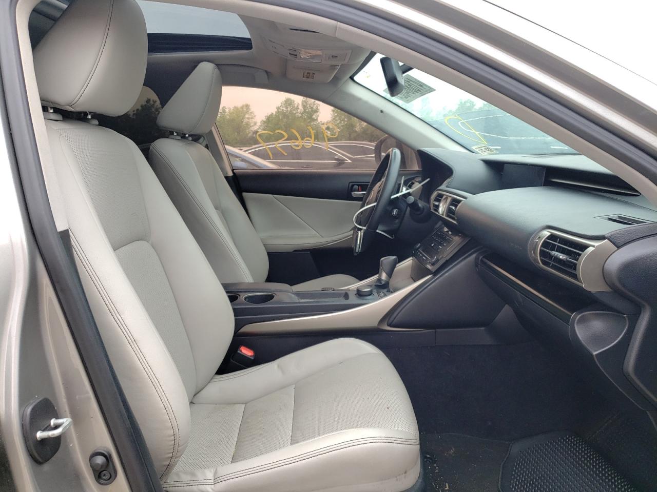 Photo 5 from auction – 2014 LEXUS IS 250 with VIN JTHBF1D26E5008086