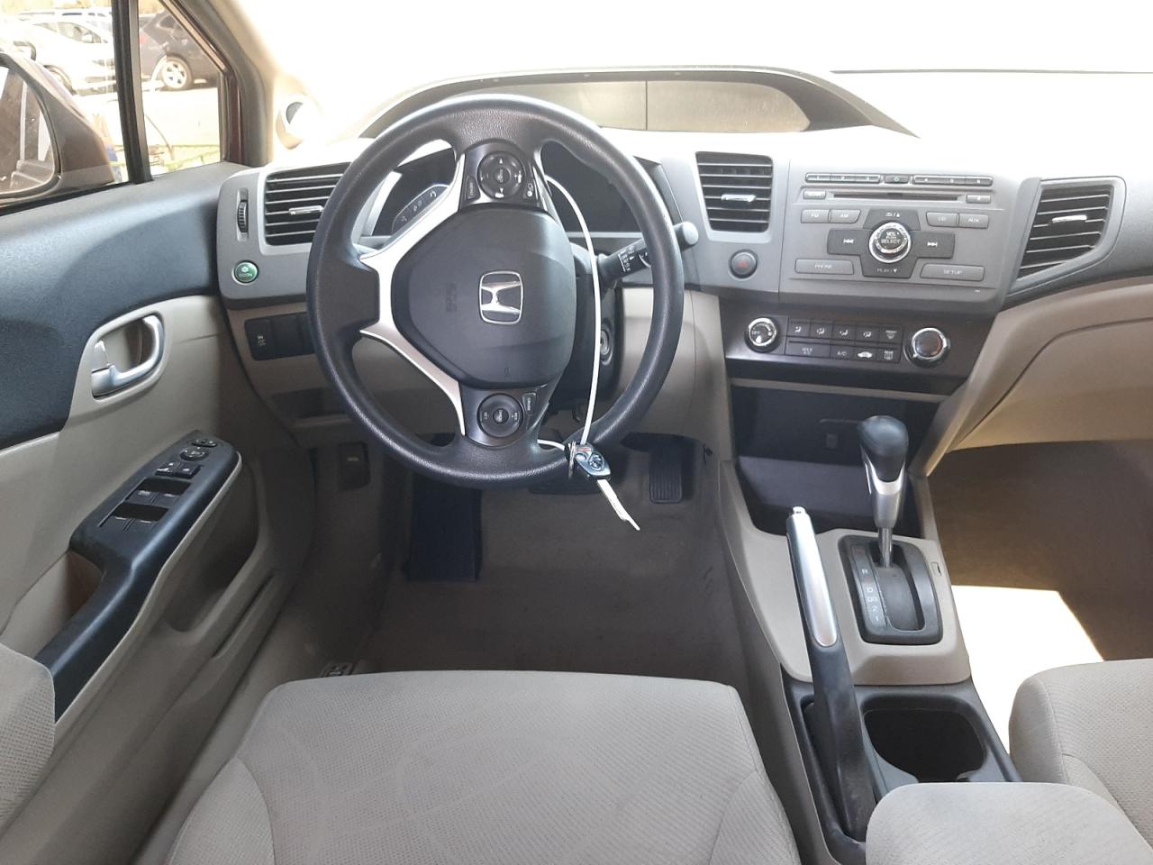 Фото 9 с аукциона – 2012 HONDA CIVIC EX с VIN 19XFB2F88CE334267