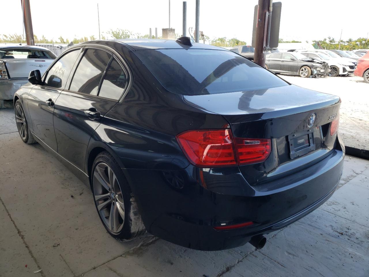 Photo 3 from auction – 2012 BMW 328 I with VIN WBA3A5C56CF347152