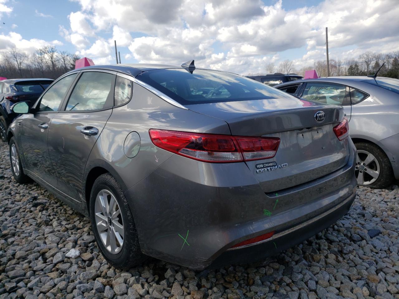 Photo 3 from auction – 2018 KIA OPTIMA LX with VIN 5XXGT4L32JG217973