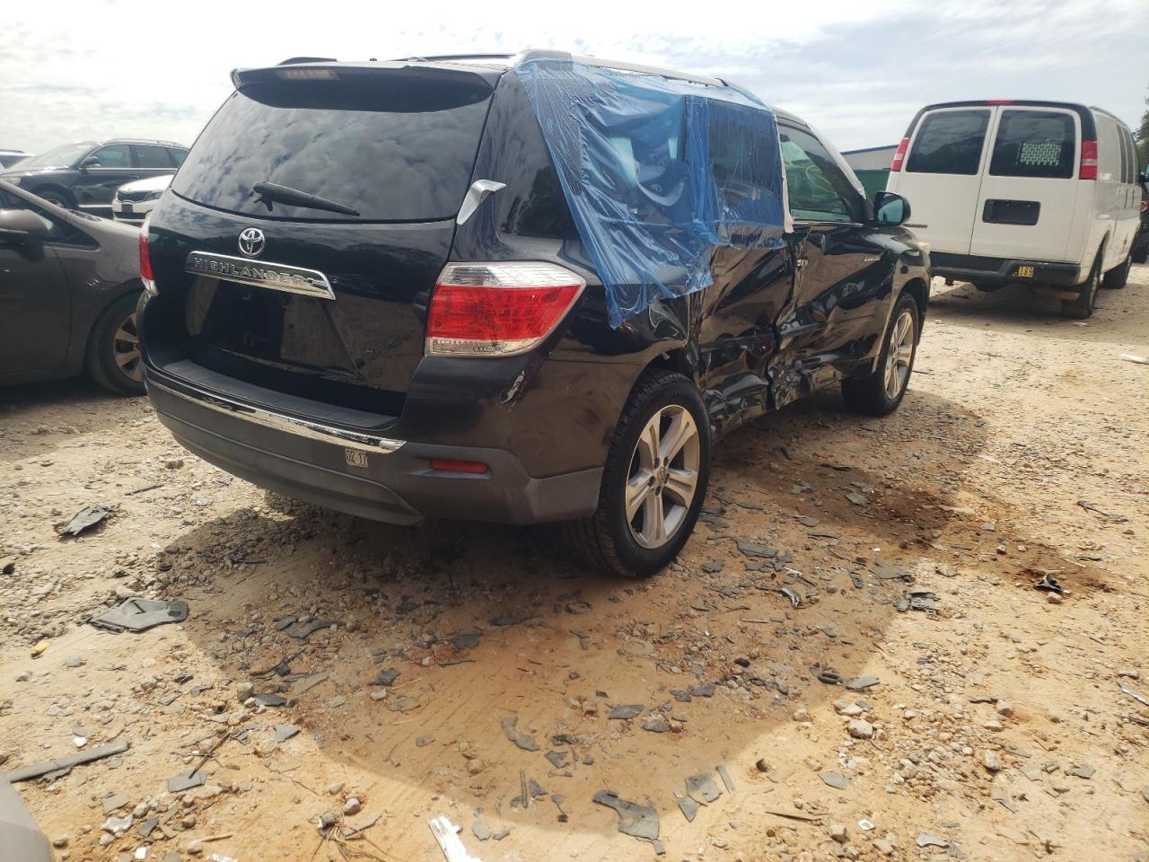 Photo 4 from auction – 2012 TOYOTA HIGHLANDER with VIN 5TDYK3EH1CS072047